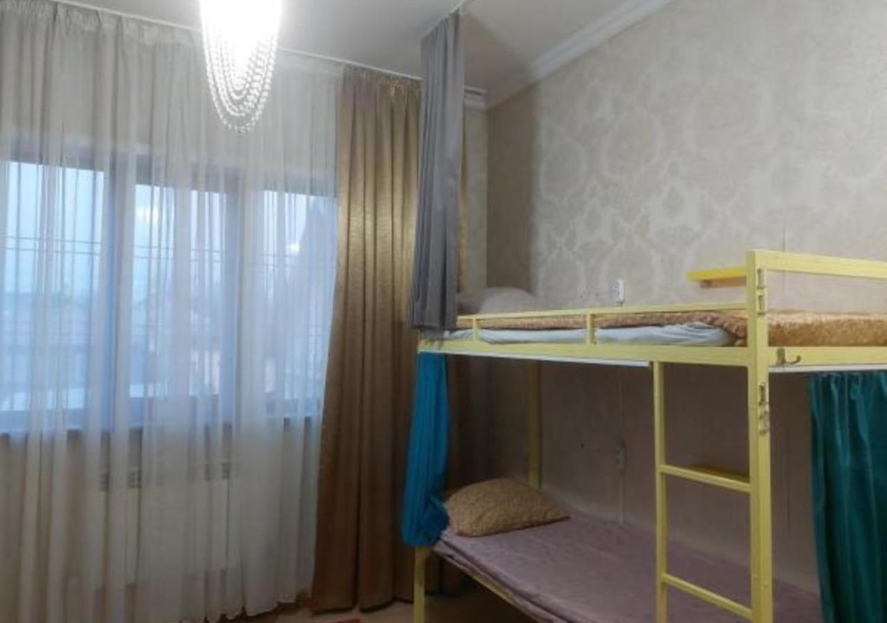 Room Hostel Dostyk Алмати Екстер'єр фото