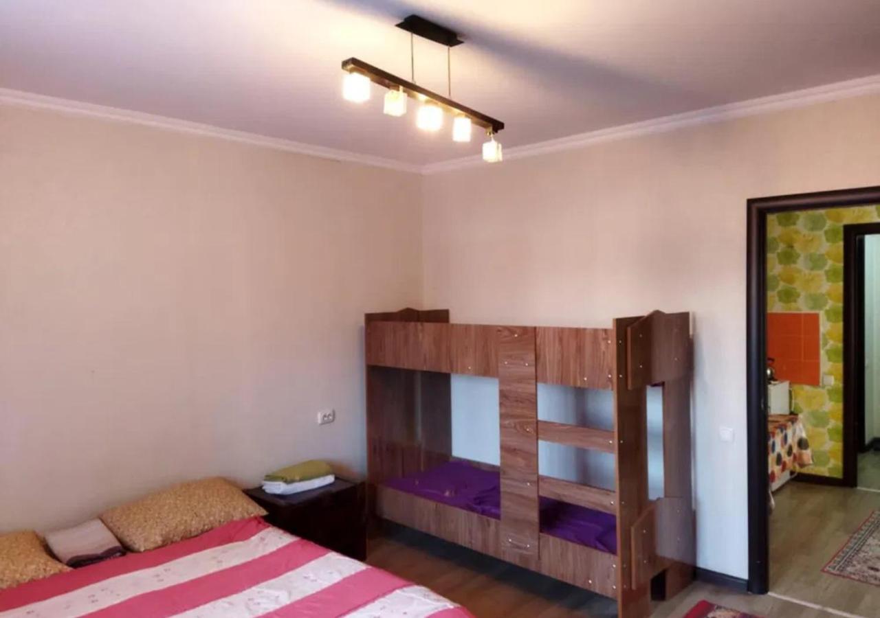 Room Hostel Dostyk Алмати Екстер'єр фото